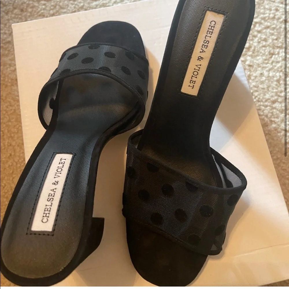 Chelsea & Violet Mesh Black Heels